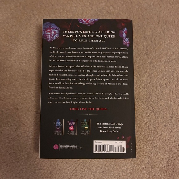 Court of the Vampire Queen - Picture 2 of 2